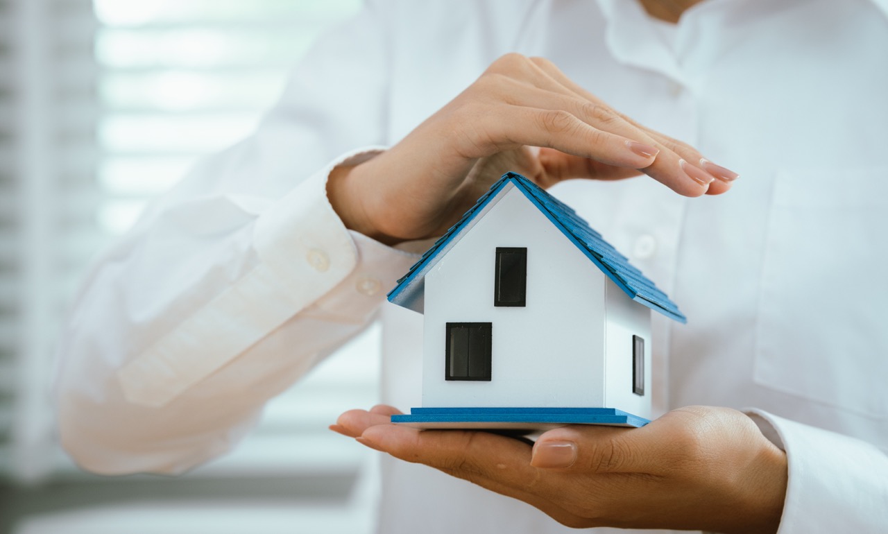 How to File a Roofing Insurance Claim After a Storm | CMS Law Group